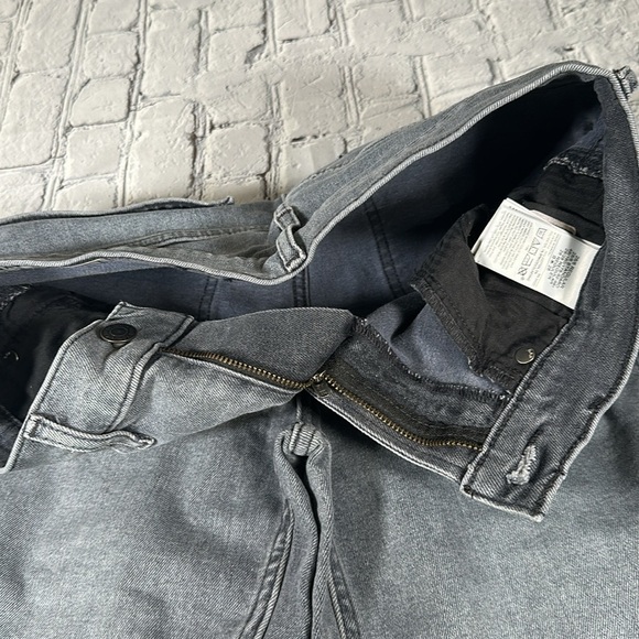 GAP Vintage Slim Mid Rise Gray Denim Jeans Straight Slim Leg Size 6 R 28 - Picture 7 of 15